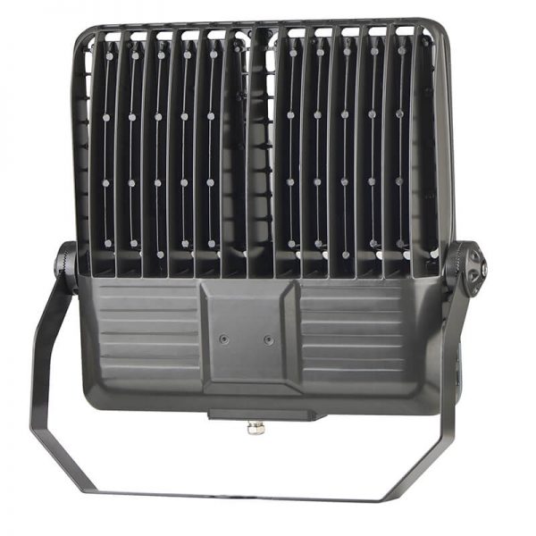 Shoebox Floodlight 200w 28000lm 5000k Ip65 U Bracket 180° Rotatable Dlc Etl Certified For Car Dealerships (2)