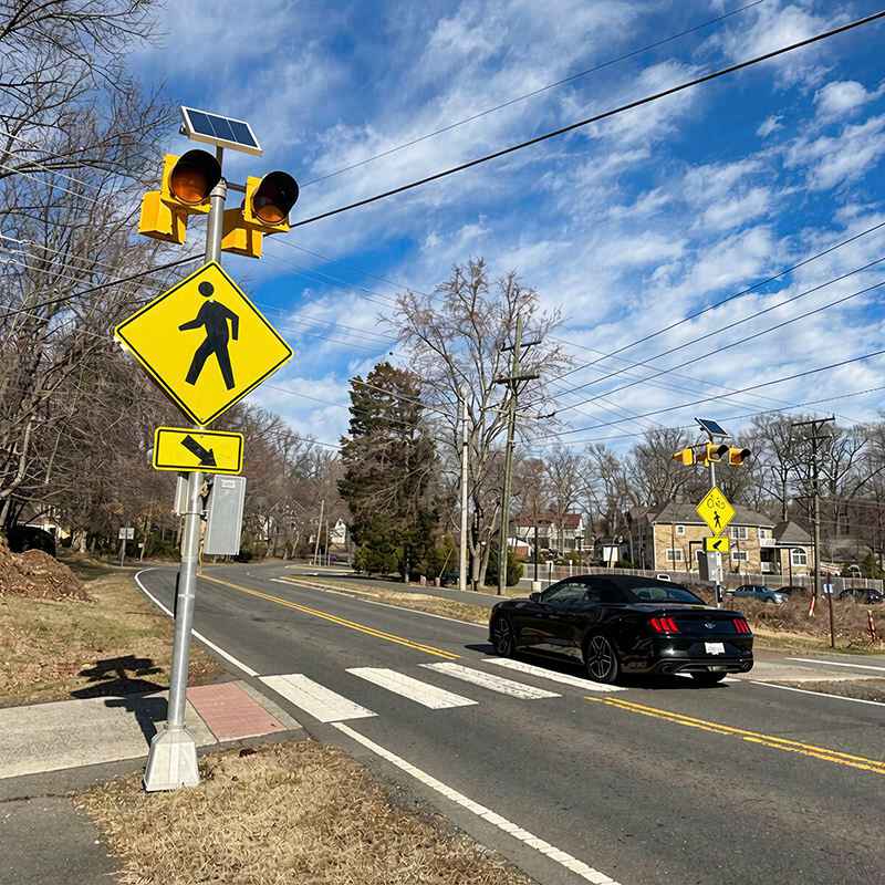 Solar Powered Beacon Light 8 Mutcd Standard (7)